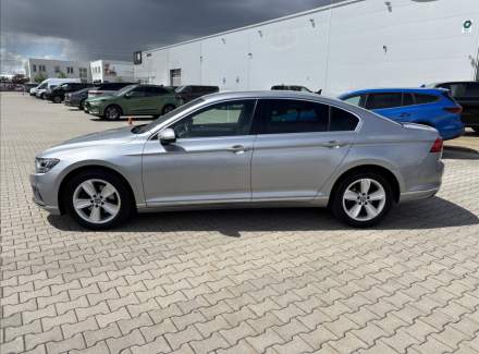Volkswagen - Passat