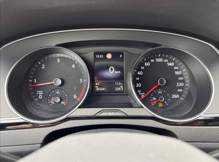 Volkswagen - Passat