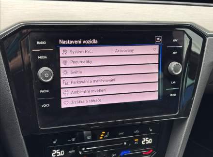 Volkswagen - Passat