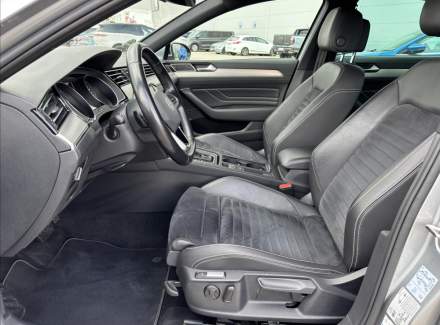 Volkswagen - Passat
