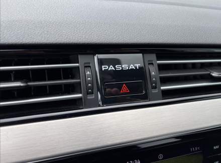 Volkswagen - Passat