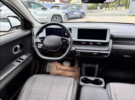 Hyundai - IONIQ 5