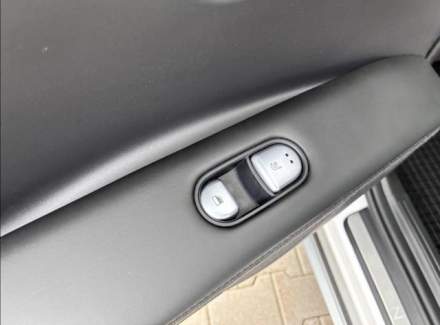 Hyundai - IONIQ 5
