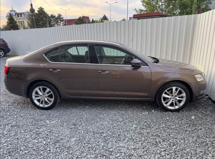 Škoda - Octavia