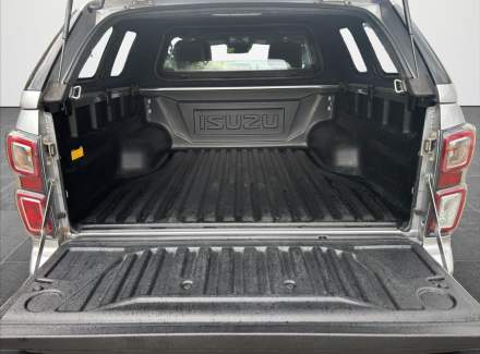 Isuzu - D-Max