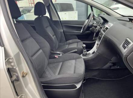 Peugeot - 307