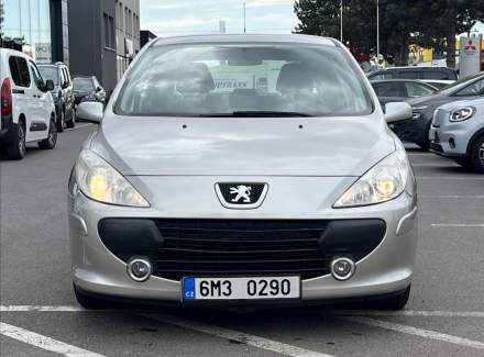 Peugeot - 307
