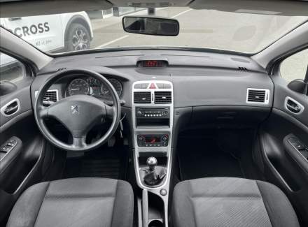 Peugeot - 307