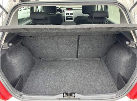 Peugeot - 307