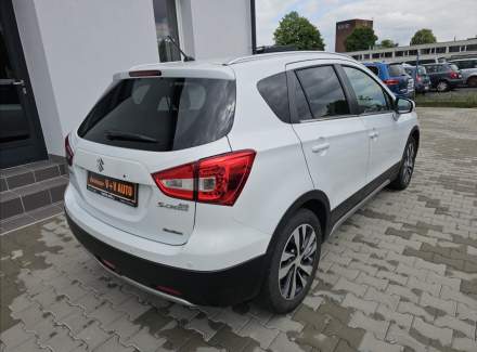 Suzuki - SX4