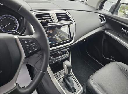 Suzuki - SX4