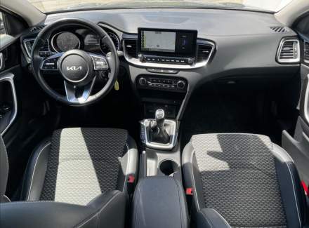 Kia - XCeed