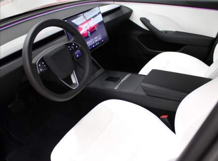 Tesla - Model 3