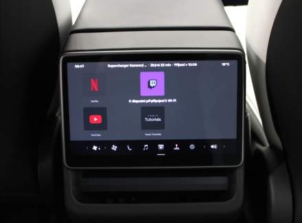 Tesla - Model 3