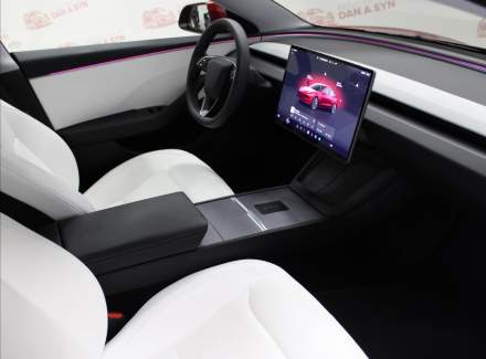 Tesla - Model 3