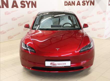 Tesla - Model 3