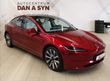 Tesla - Model 3
