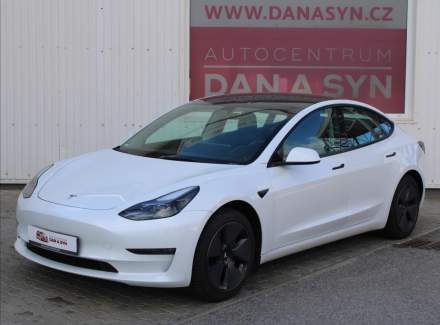 Tesla - Model 3