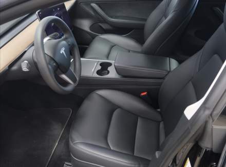 Tesla - Model 3