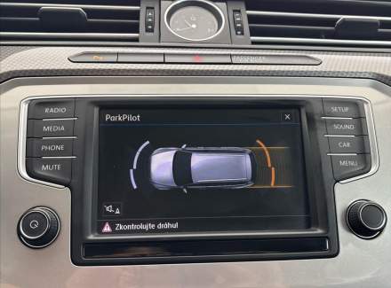 Volkswagen - Passat