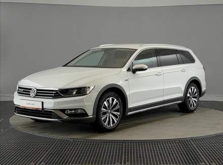 Volkswagen - Passat