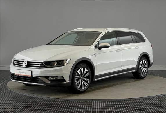 Volkswagen - Passat
