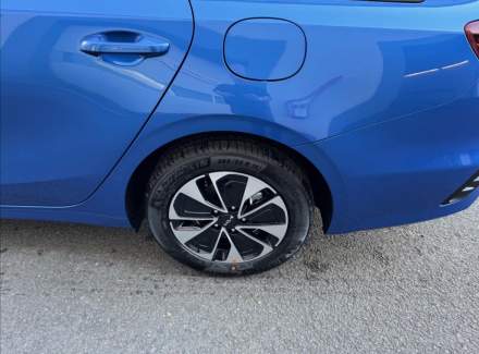 Kia - Cee'd