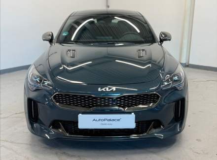 Kia - Stinger