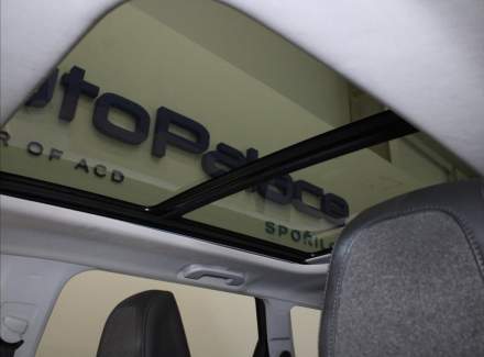 Peugeot - 5008