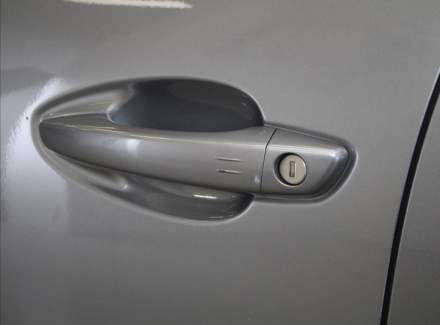 Peugeot - 5008
