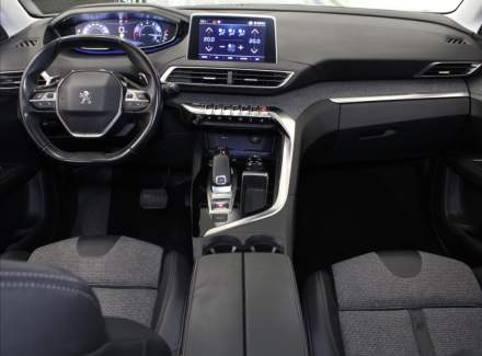 Peugeot - 5008