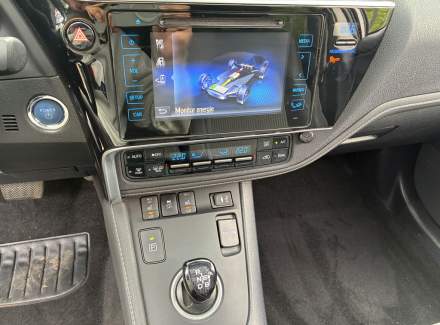Toyota - Auris
