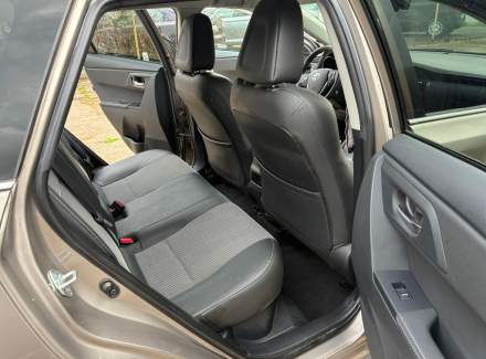 Toyota - Auris