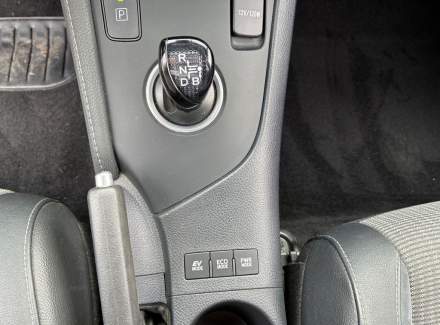 Toyota - Auris