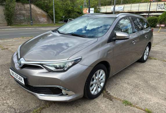 Toyota - Auris