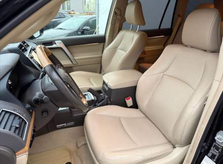 Toyota - Land Cruiser