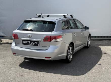 Toyota - Avensis