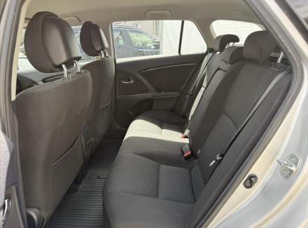 Toyota - Avensis
