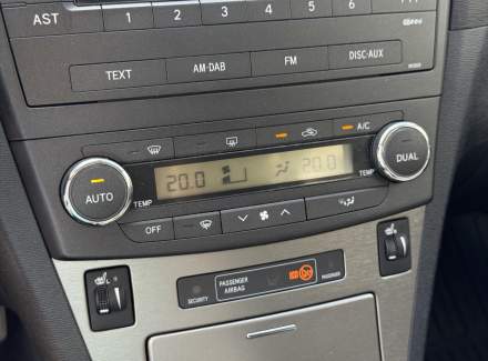 Toyota - Avensis