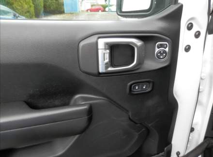 Jeep - Wrangler