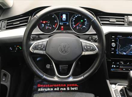 Volkswagen - Passat