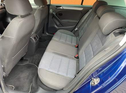 Volkswagen - Golf