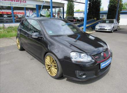 Volkswagen - Golf