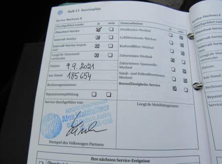 Volkswagen - Golf