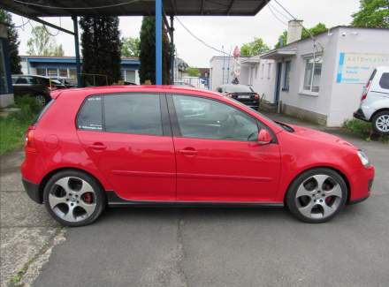 Volkswagen - Golf