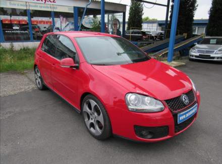 Volkswagen - Golf