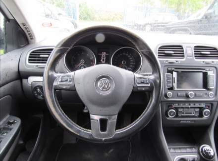 Volkswagen - Golf