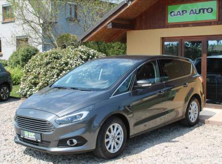 Ford - S-MAX