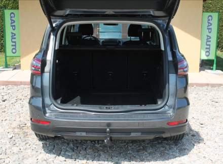 Ford - S-MAX