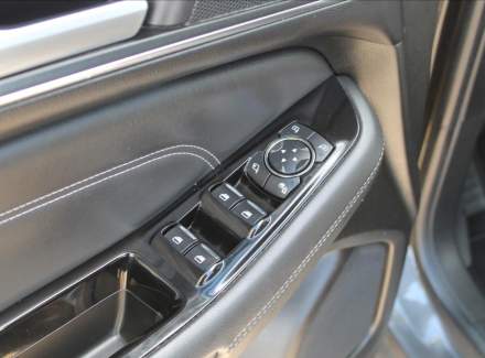 Ford - S-MAX